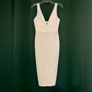 WHITE, SZ 4 FORM FIT DRESS